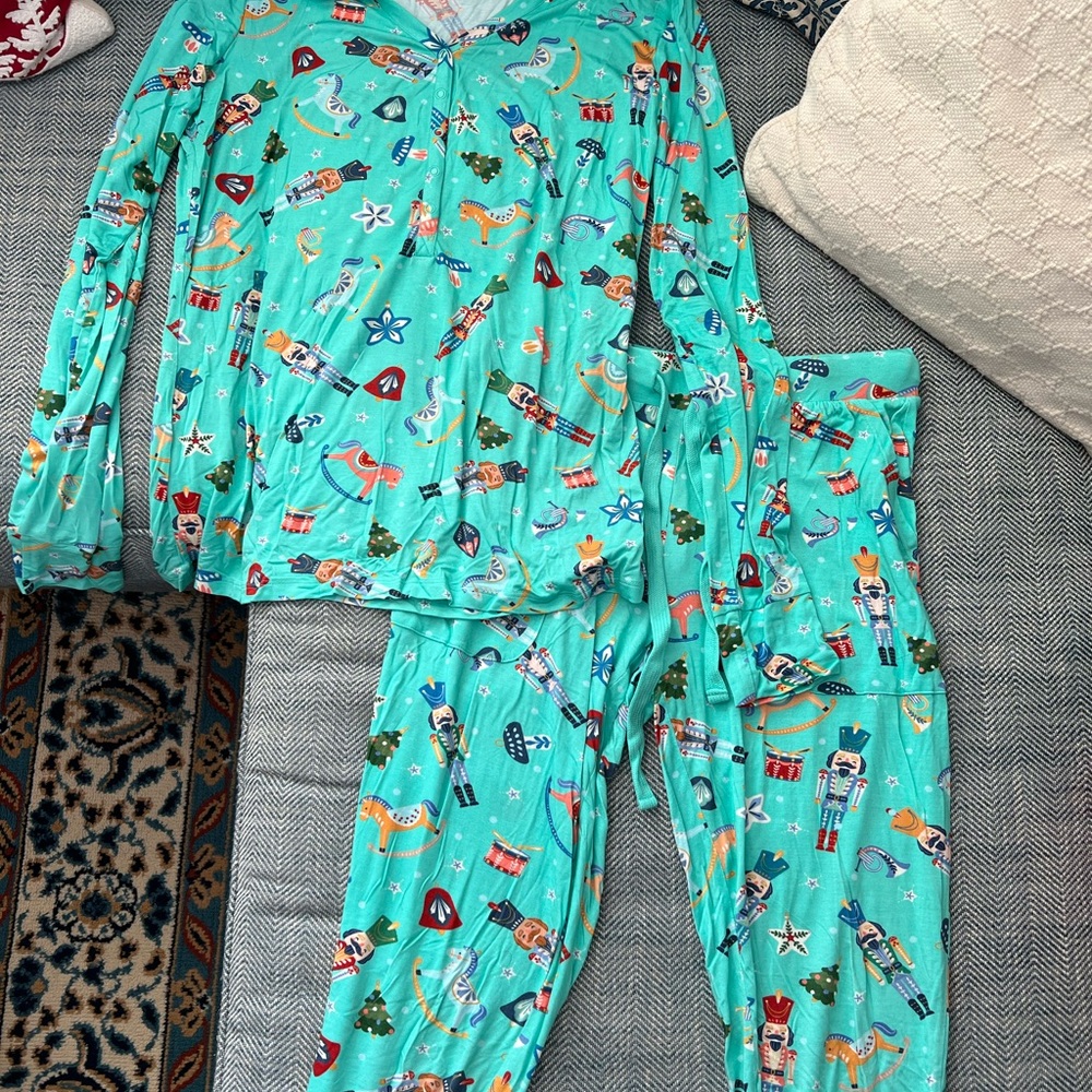 Posh Peanut Blue Pajamas Set with Long Sleeves and Playful Print